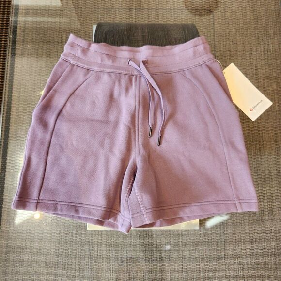 NWT Lululemon Scuba High-Rise Short 5" - Picture 2 of 7